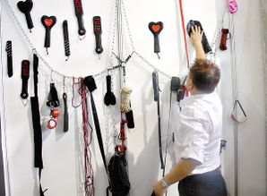 从水暖五金到情趣用品 广州性文化节的商业跨界与时代变迁