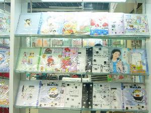 跨界经营新典范 从义乌市小树林文具用品厂看文具与化妆品的巧妙融合